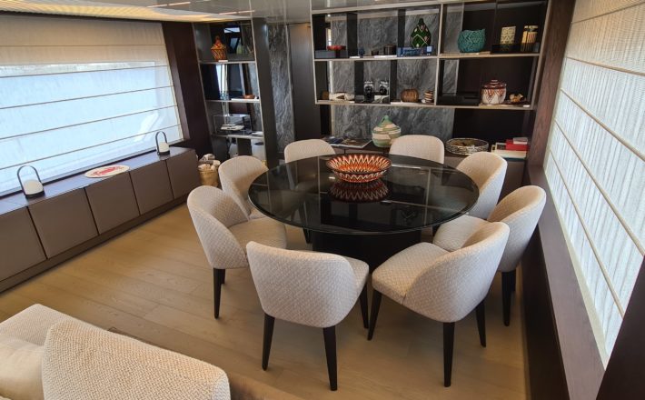 FERRETTI 850 WATERMACHINE
